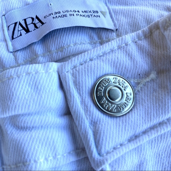 NWT // Zara White Denim Cropped Flare Jeans - Picture 4 of 8